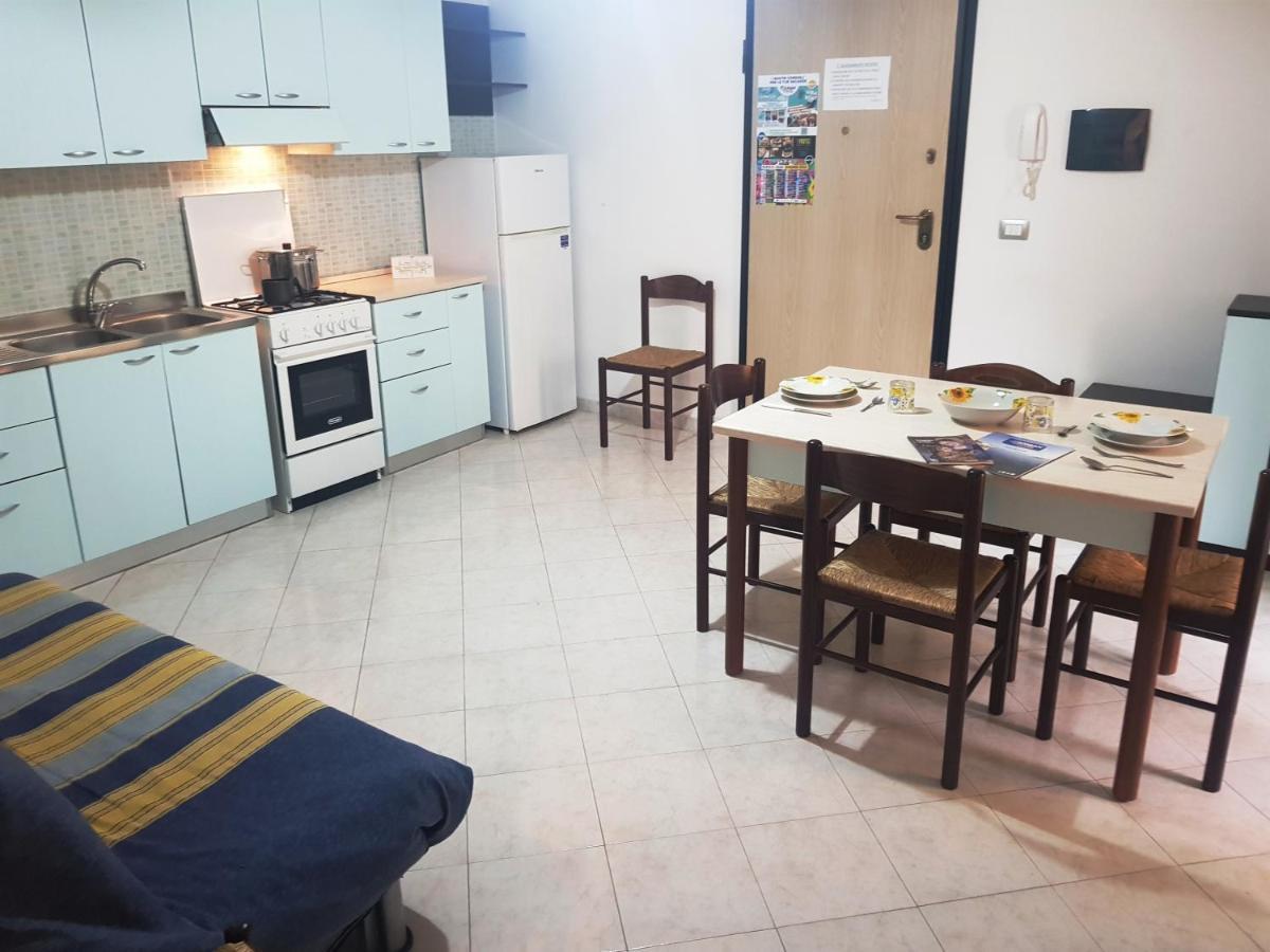 Case Vacanza Ioniantravel Gallipolli Exteriör bild
